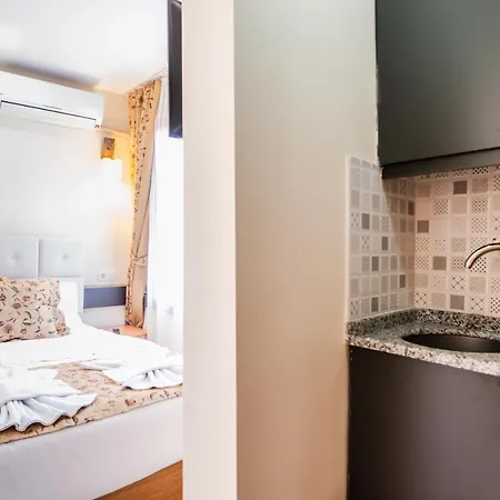 Camelot Apartment Istanbul Exterior photo