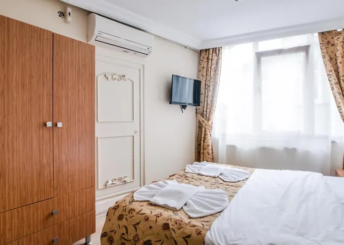 Camelot Apartment